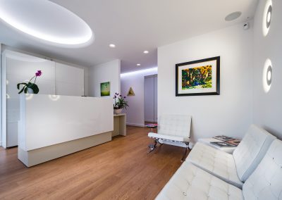 Cabinet du Dr Vincent Choquet à Aix-en-Provence, expert en implantologie et soins parodontaux.